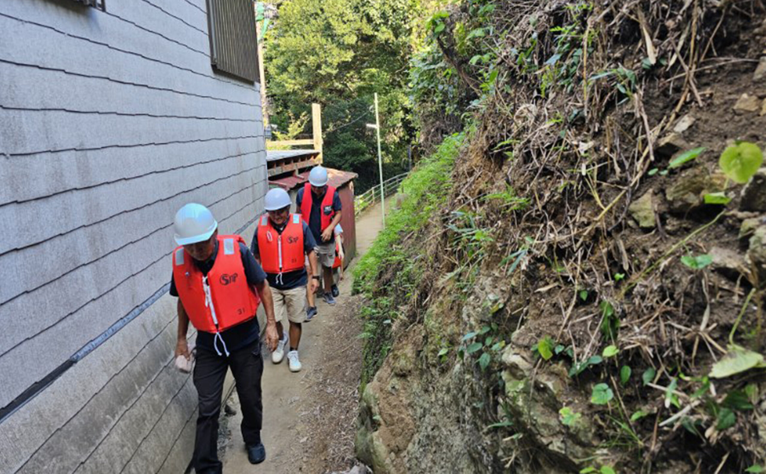 写真 江の島 避難経路