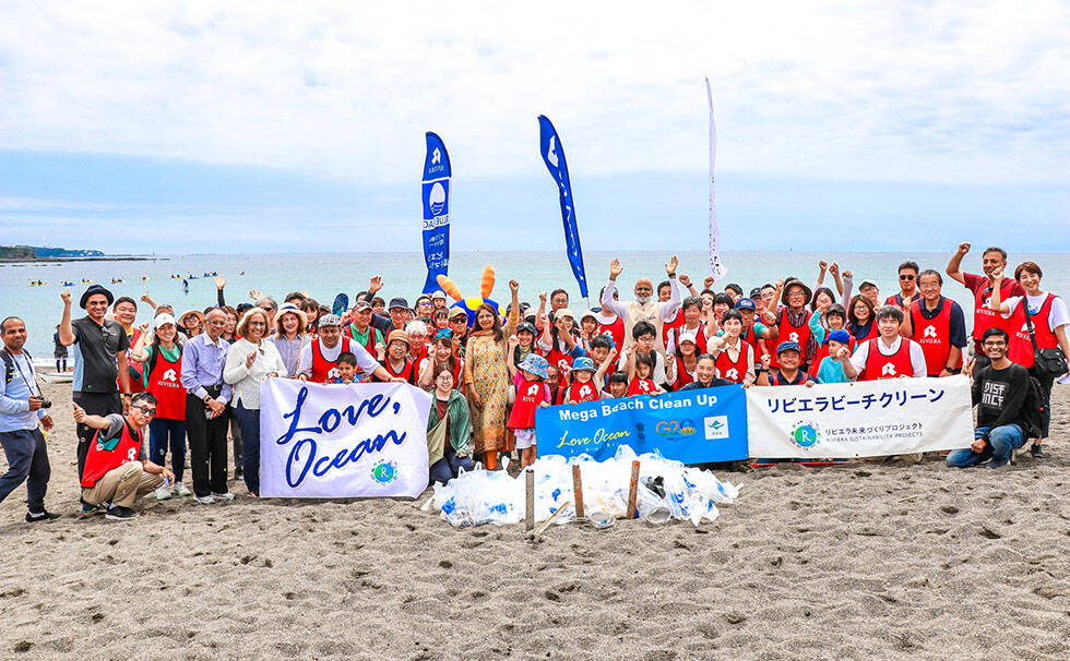 写真：ビーチクリーン