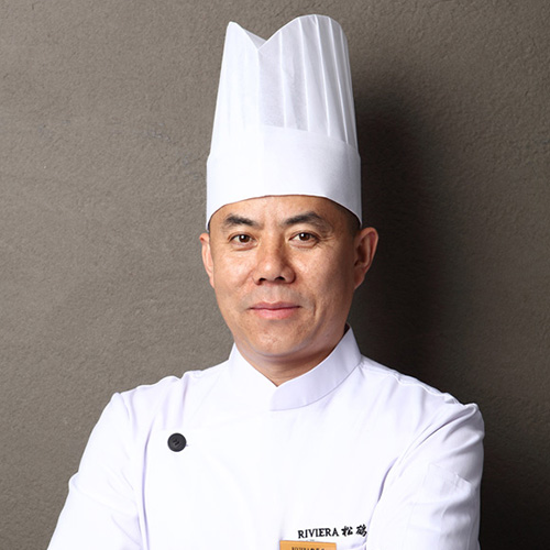 写真：「RIVIERA松鶴楼」総料理長・陳偉