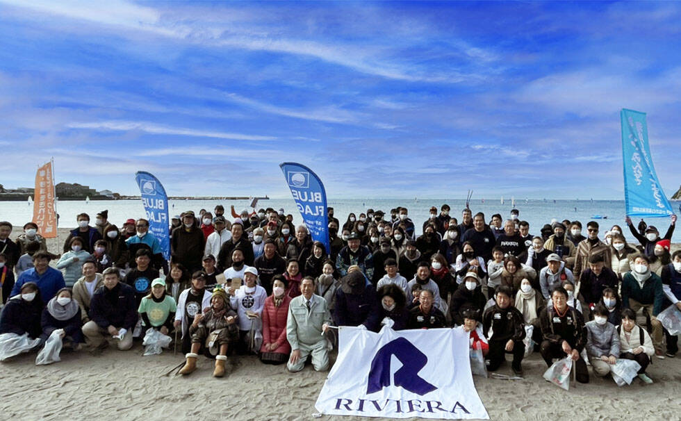 写真：リビエラ湘南ビーチクリーンの様子