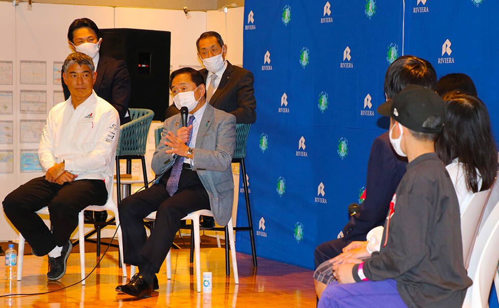 写真：講演会の様子