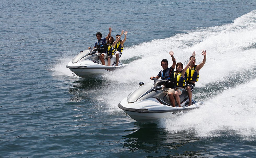 ジェットスキー