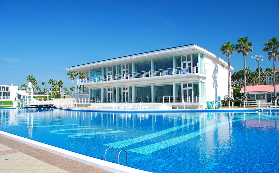 写真：プールサイド