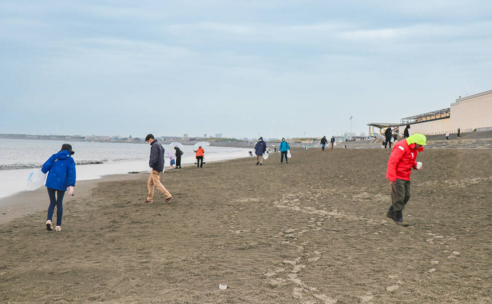 写真：リビエラ湘南ビーチクリーン