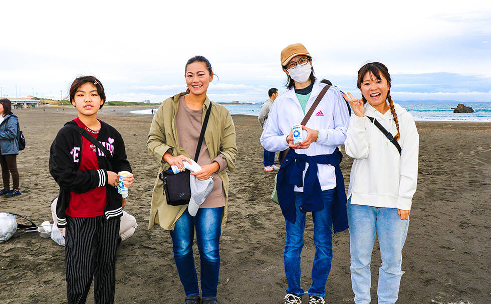 写真：リビエラ湘南ビーチクリーン