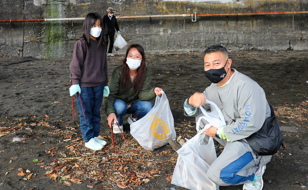 写真：リビエラ湘南ビーチクリーン