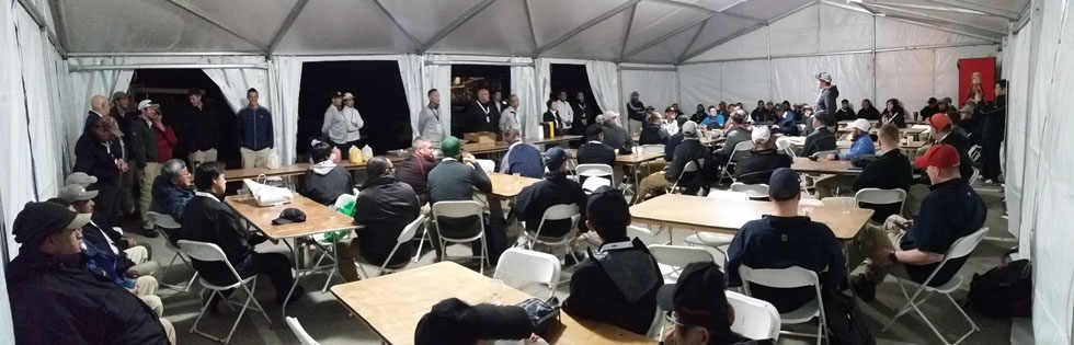 写真：コースメンテナンススタッフ