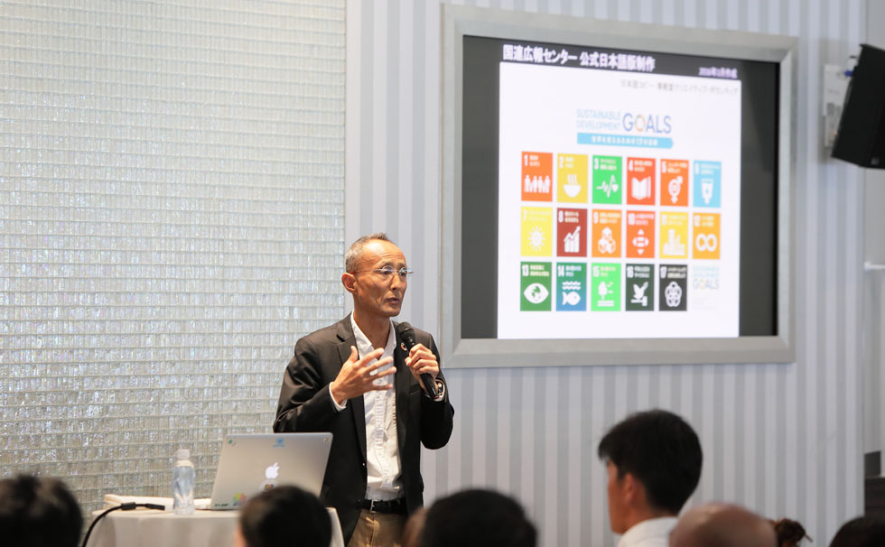 写真：川廷昌弘氏　講演会