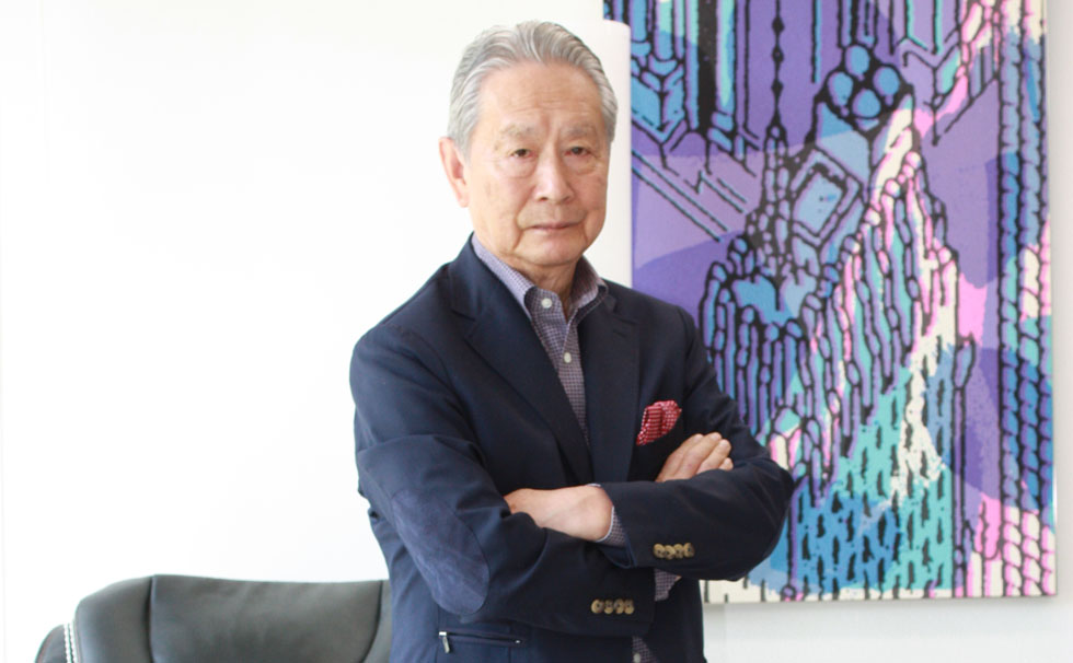 写真：出井伸之氏