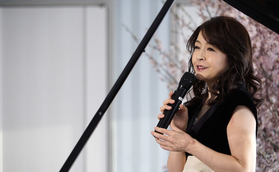 写真：仲道郁代氏