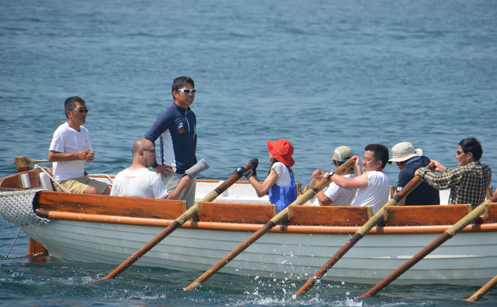 写真：漕艇技術を学ぶ