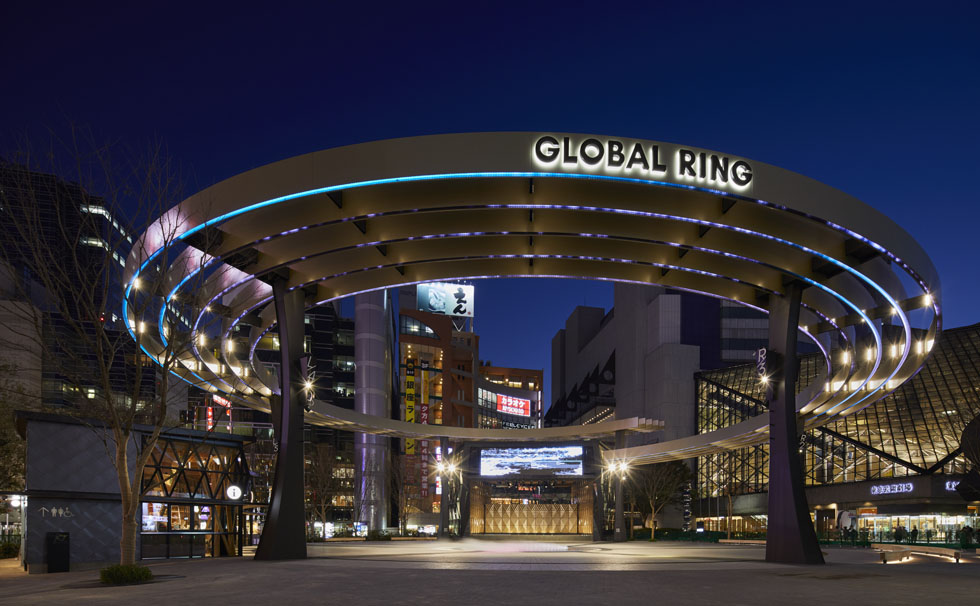 写真:野外劇場「グローバルリング」