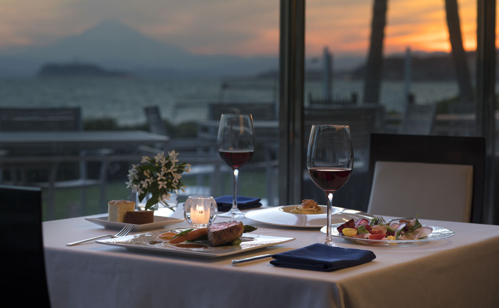 写真：レストラン　食事