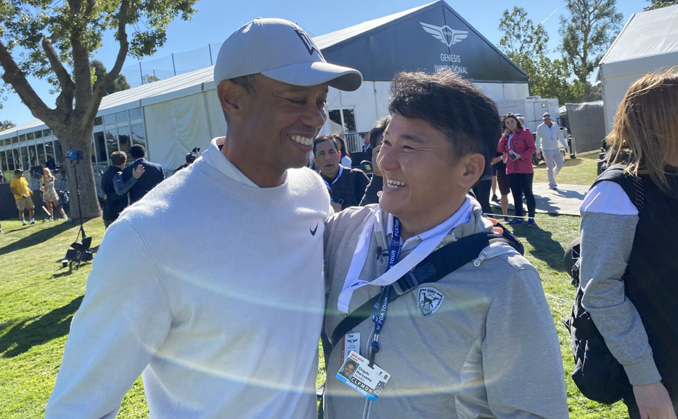 写真：タイガーウッズと丸山茂樹選手