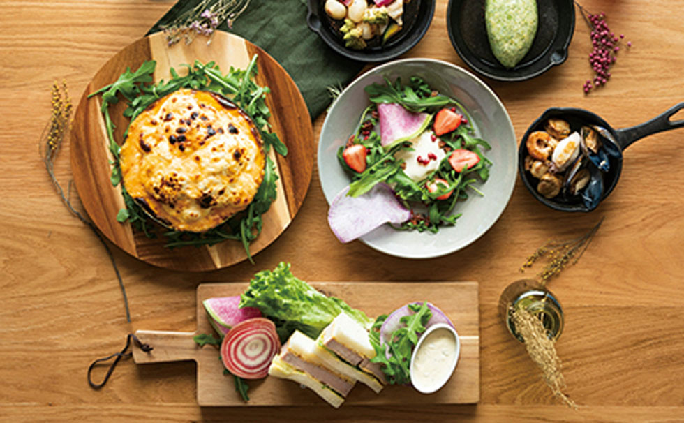 写真：レストラン　食事