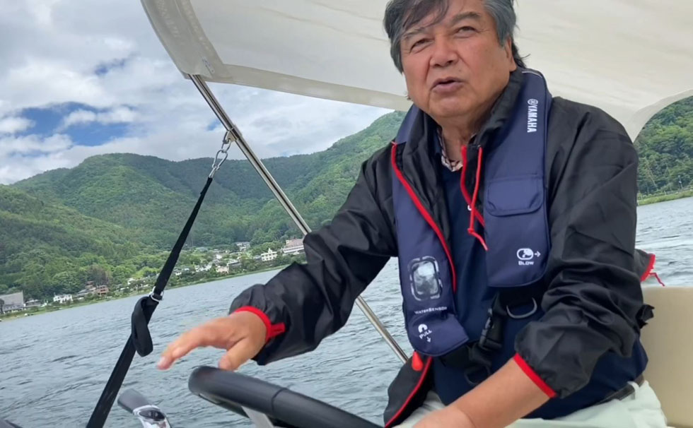 写真：鈴木茂晴氏　バスフィッシング