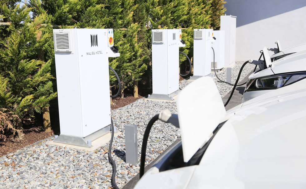 写真：V2Bとワークプレイスチャージング