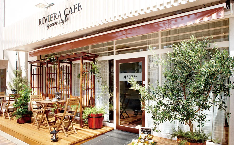 写真：「リビエラカフェグリーンスタイル」開業