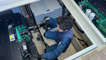 画像：整備・サポート