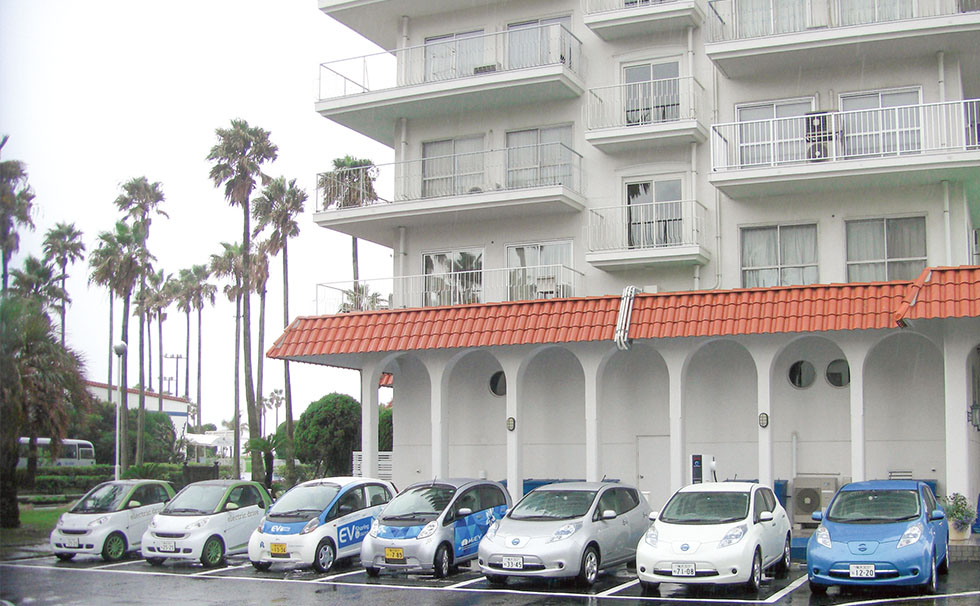 電気自動車　充電