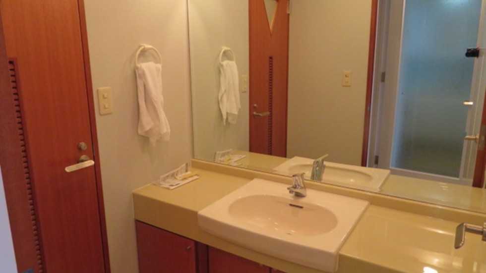 写真：逗子マリーナ本館洗面所