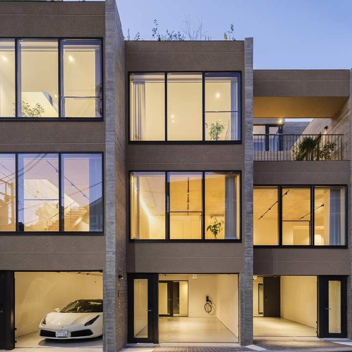 写真：thedoor　外観